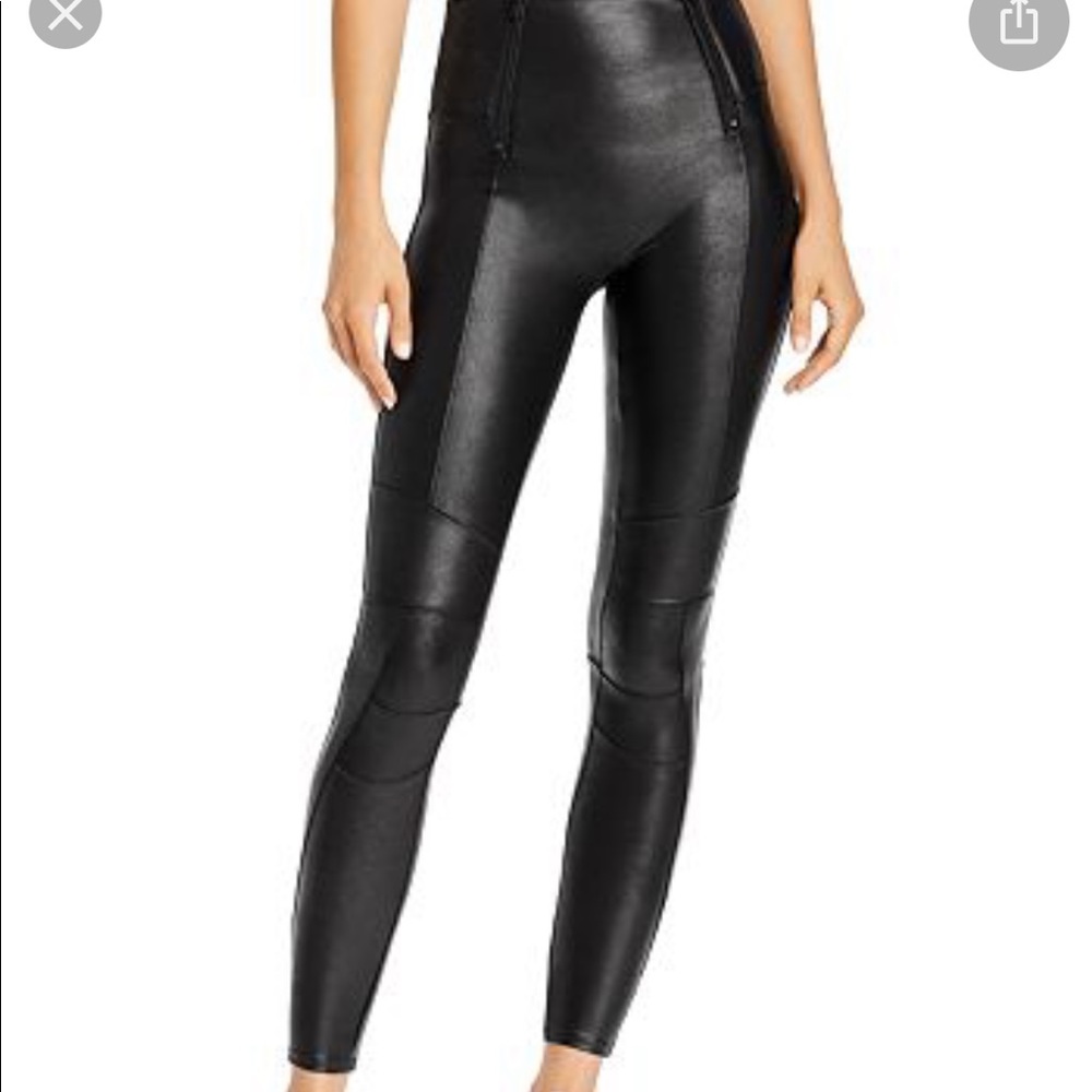 Spanx Faux leather zip front leggings never worn but no tags